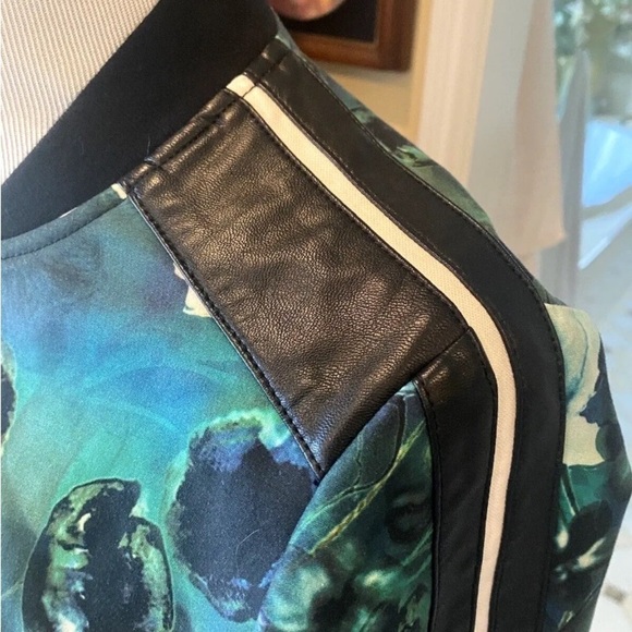 Womens Stella & Jamie Size XS Bomber Jacket Green Black Floral Designer Pocket - Picture 9 of 9